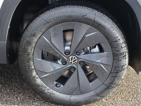 Certified 2026 Volkswagen Taos S FWD image 9