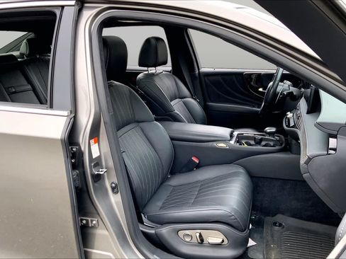 Certified 2023 Lexus LS 500 AWD w/ Interior Upgrade Package image 7