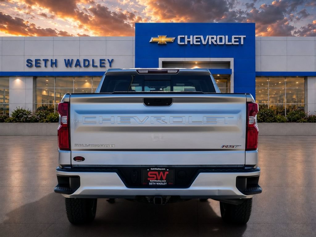 Used 2021 Chevrolet Silverado 1500 RST w/ Convenience Package II AWD/4WD image 6