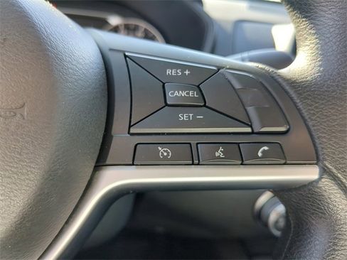 Used 2024 Nissan Altima 2.5 SV image 29