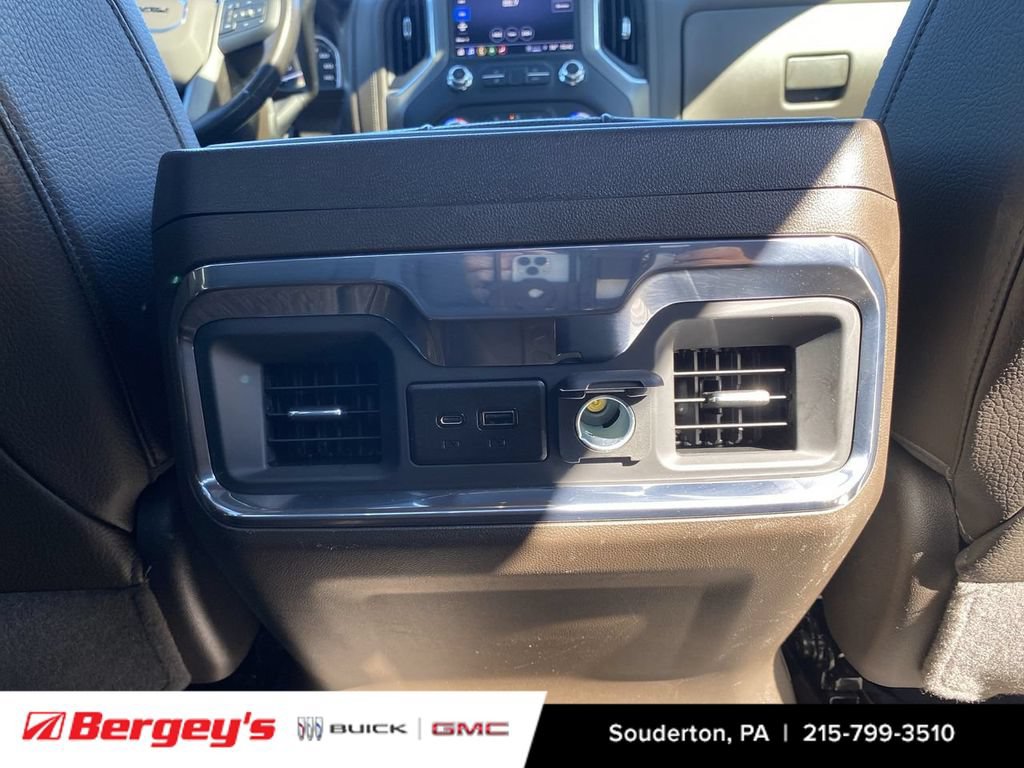 Used 2022 GMC Sierra 1500 Denali w/ Denali Premium Package AWD/4WD image 25