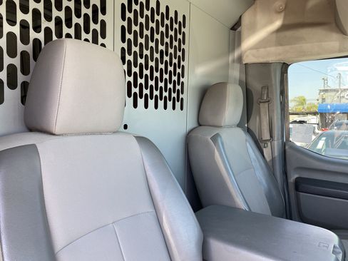 Used 2019 Nissan NV 2500 SV RWD image 23