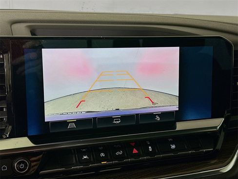 Used 2022 Chevrolet Silverado 1500 RST w/ Convenience Package II image 8