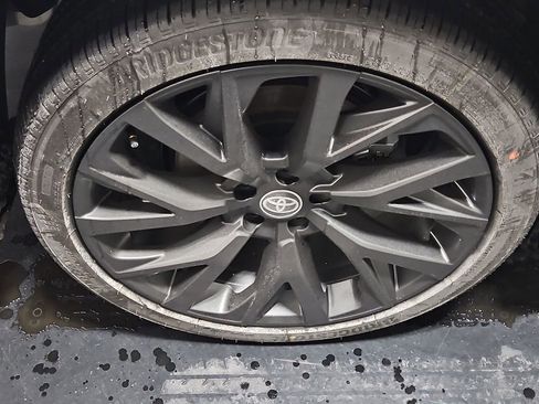 New 2025 Toyota Crown Signia image 11