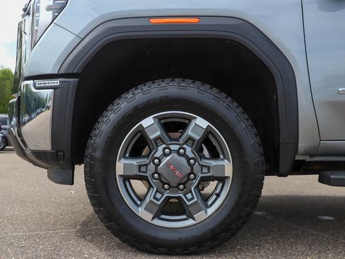 Used 2025 GMC Sierra 3500 SLT w/ SLT Premium Package AWD/4WD image 29