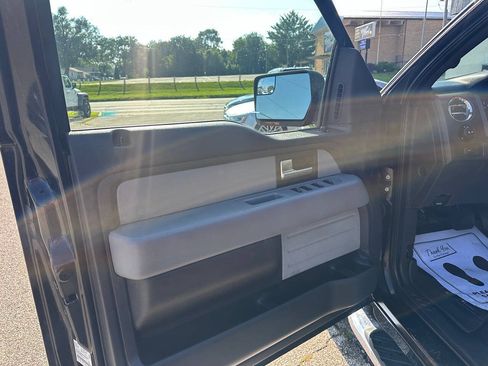 Used 2014 Ford F150 XLT w/ Equipment Group 302A Luxury AWD/4WD image 17