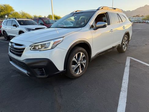 Used 2020 Subaru Outback Touring XT AWD/4WD image 3