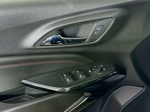 Used 2024 Chevrolet Trax RS FWD image 19