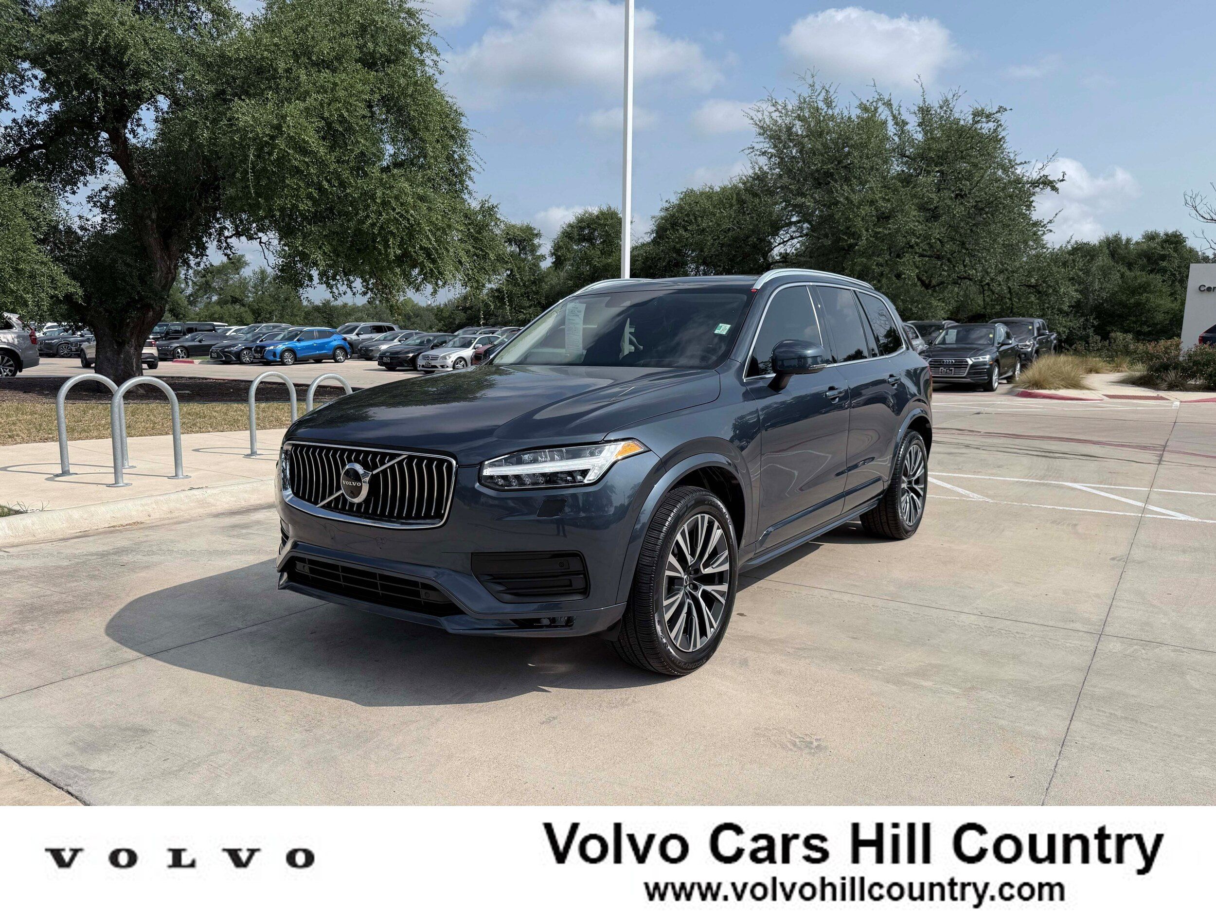 Used 2021 Volvo XC90 T6 Momentum w/ Protection Package Premier AWD/4WD image 1