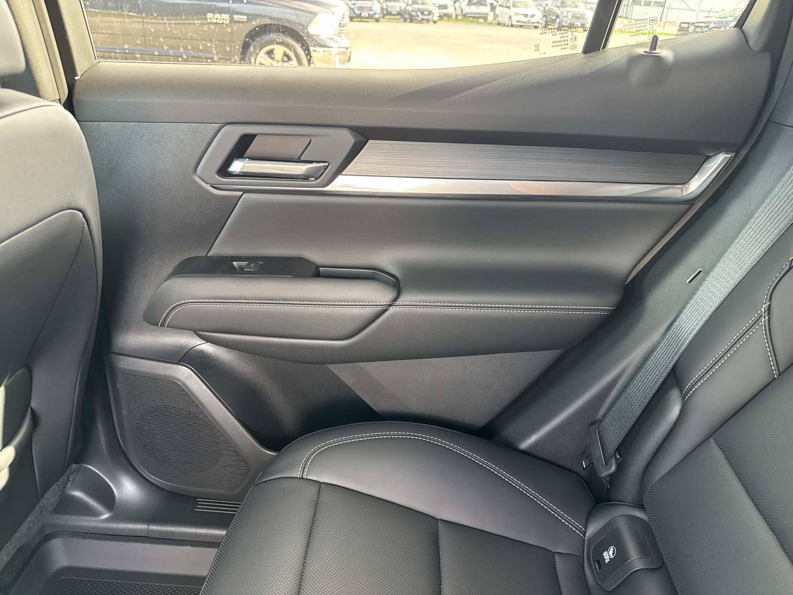 New 2027 GMC Terrain Elevation w/ Elevation Premium Package FWD image 15