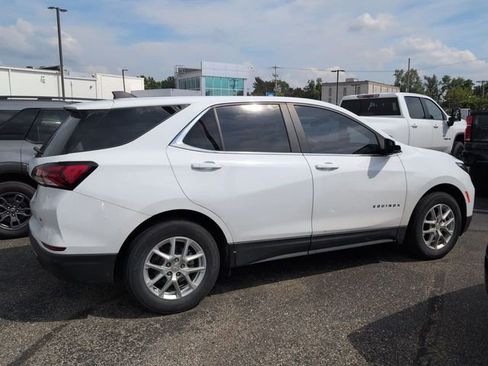 Used 2023 Chevrolet Equinox LT FWD image 4