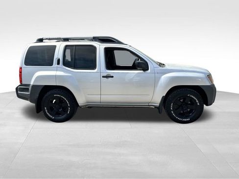 Used 2010 Nissan Xterra S RWD image 2