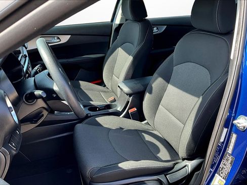 Used 2023 Kia Forte LXS image 15
