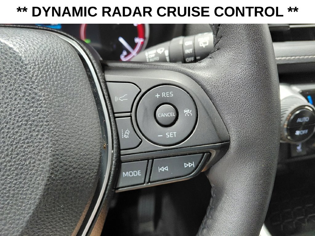 Used 2025 Toyota RAV4 XLE w/ Weather Package AWD/4WD image 9