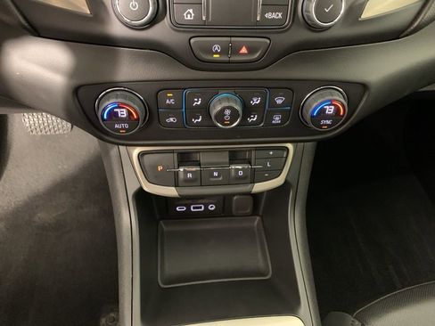 Used 2022 GMC Terrain Denali w/ Black Diamond Edition image 26