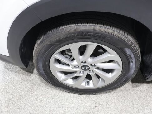 Used 2017 Hyundai Tucson SE w/ SE Popular Package 02 AWD/4WD image 8