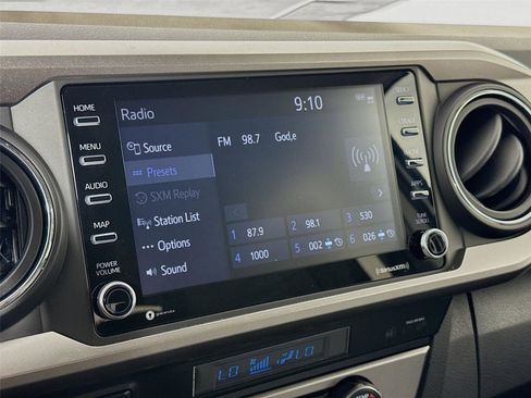 Used 2023 Toyota Tacoma SR5 w/ Technology Package RWD image 9
