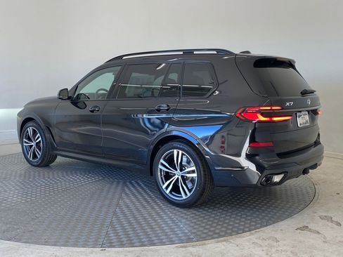 New 2026 BMW X7 xDrive40i w/ M Sport Package image 3