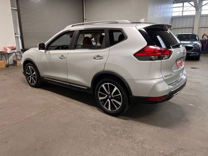 Used 2017 Nissan Rogue SL w/ SL Premium Package