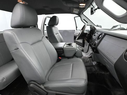 Used 2016 Ford F250 XL w/ Power Equipment Group image 44