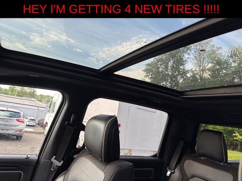 Used 2023 RAM 1500 Laramie AWD/4WD image 17