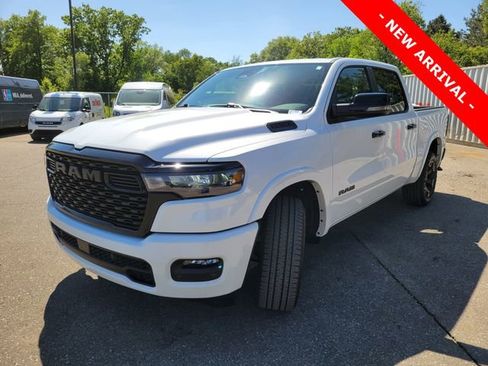 Used 2025 RAM 1500 Big Horn AWD/4WD image 7