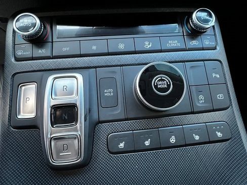 Used 2024 Hyundai Palisade Limited image 26