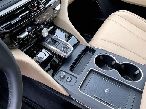 Certified 2025 Acura MDX SH-AWD image 14