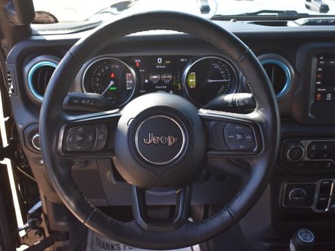 Used 2023 Jeep Wrangler Unlimited w/ Cold Weather Group AWD/4WD image 20