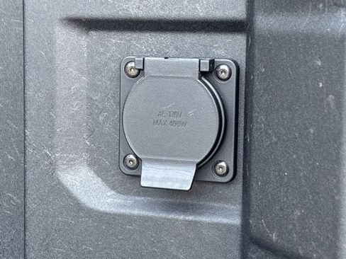 Used 2025 GMC Sierra 1500 Denali Ultimate image 40