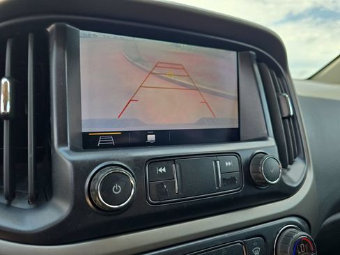 Used 2019 Chevrolet Colorado Z71 AWD/4WD image 23