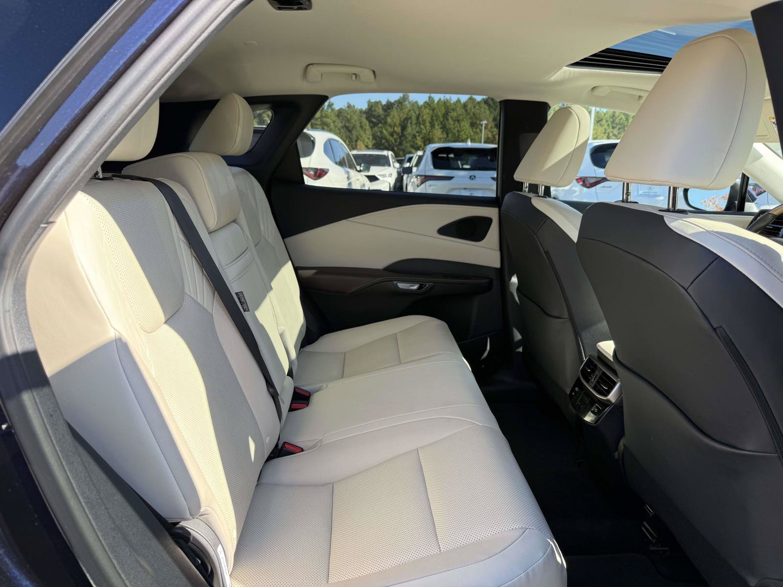 Used 2024 Lexus RX 350 Premium w/ Cold Area Package AWD/4WD image 15