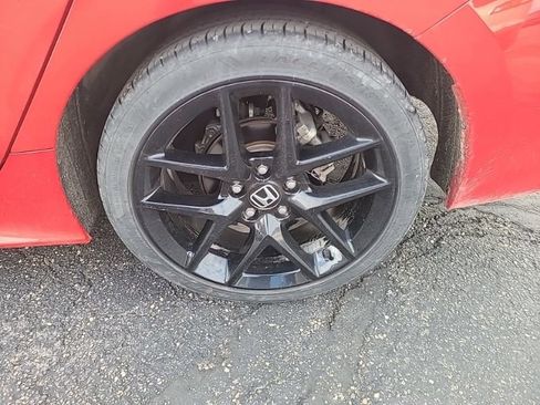 Used 2024 Honda Civic Sport image 9