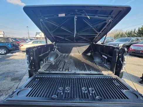 Used 2013 Ford F150 XLT w/ XLT Chrome Pkg image 20