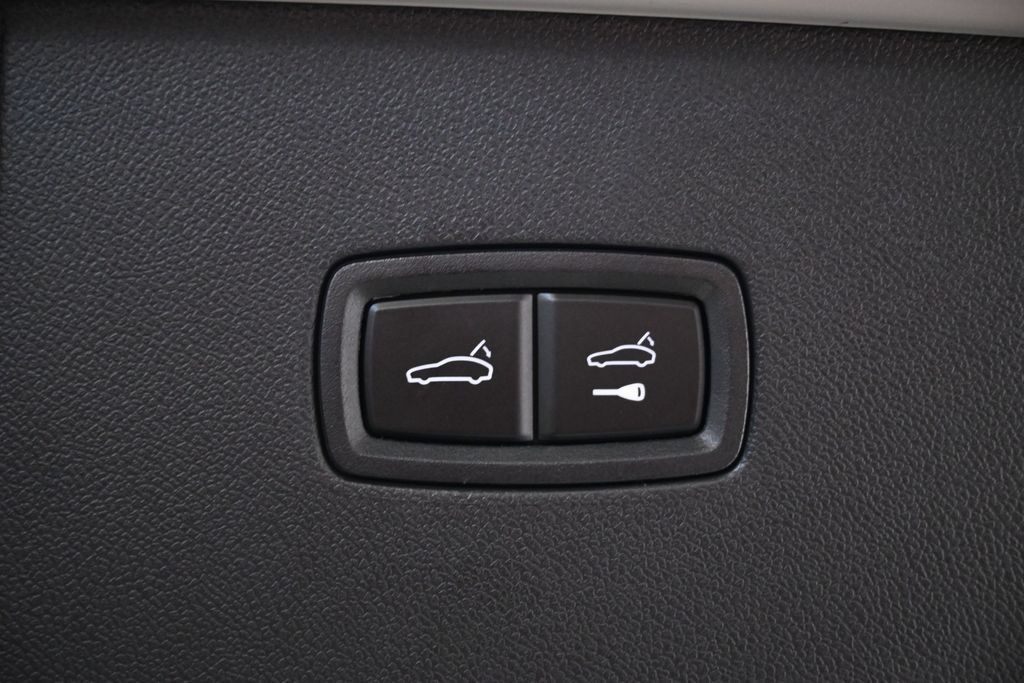 Certified 2026 Porsche Cayenne Coupe AWD/4WD image 39