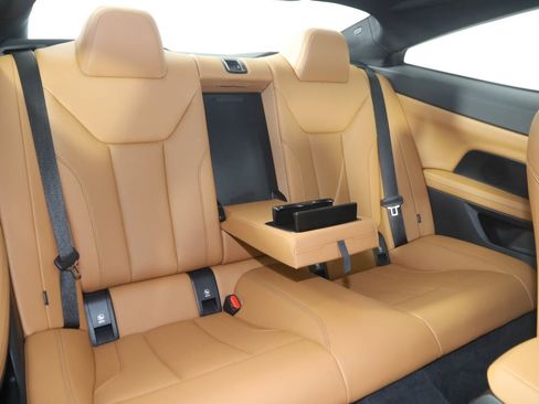 Used 2023 BMW M440i Coupe image 15