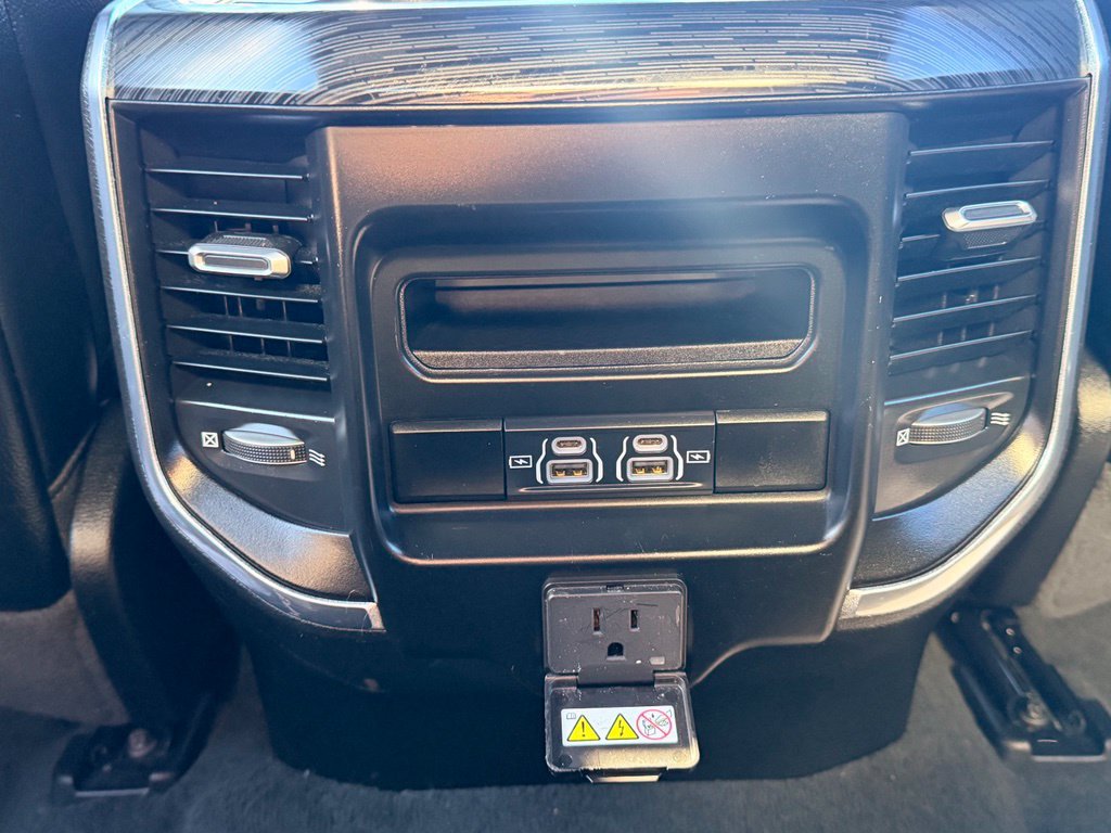 Used 2023 RAM 1500 Laramie AWD/4WD image 20