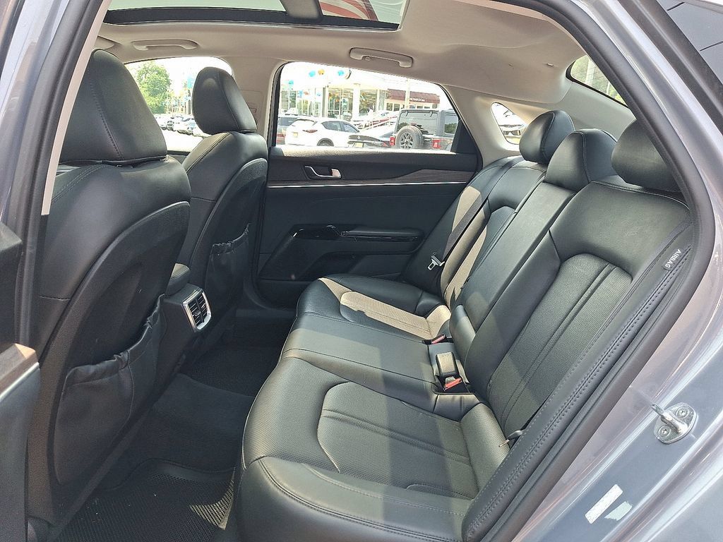 Used 2022 Kia K5 EX FWD image 10