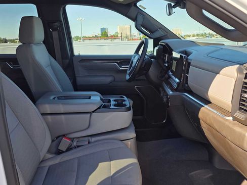 Certified 2026 Chevrolet Silverado 1500 LT AWD/4WD image 11