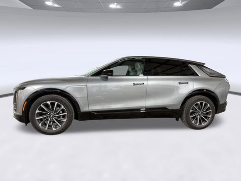 New 2026 Cadillac Lyriq Sport AWD/4WD image 2