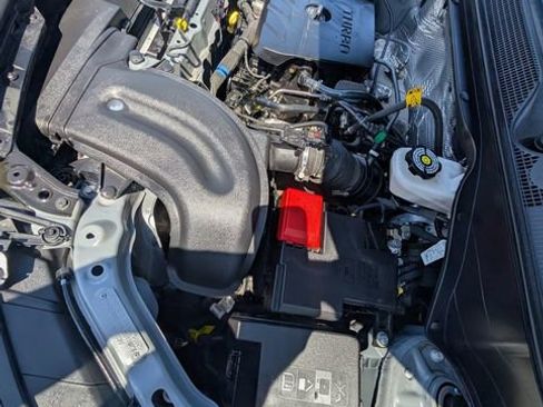 Used 2023 Buick Encore GX Essence w/ Experience Buick Package FWD image 23