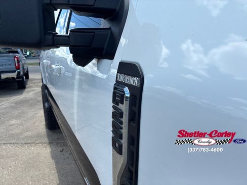 Used 2025 Ford F250 King Ranch AWD/4WD image 3