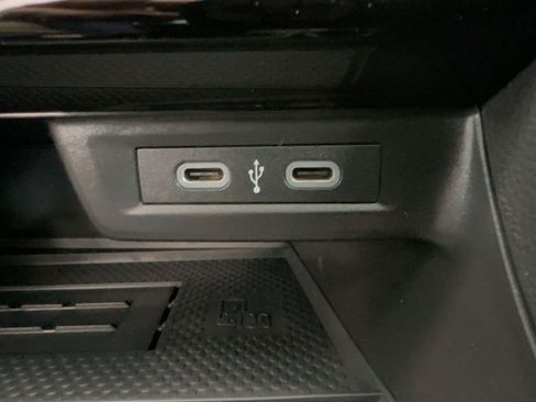 New 2026 Volkswagen Jetta SE image 32