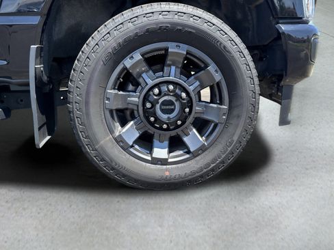 Used 2023 Ford F250 Lariat w/ Sport Appearance Package AWD/4WD image 25