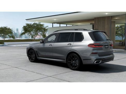 New 2026 BMW X7 xDrive40i w/ M Sport Package image 16