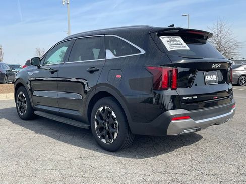 New 2025 Kia Sorento S w/ Panoramic Sunroof Package image 5