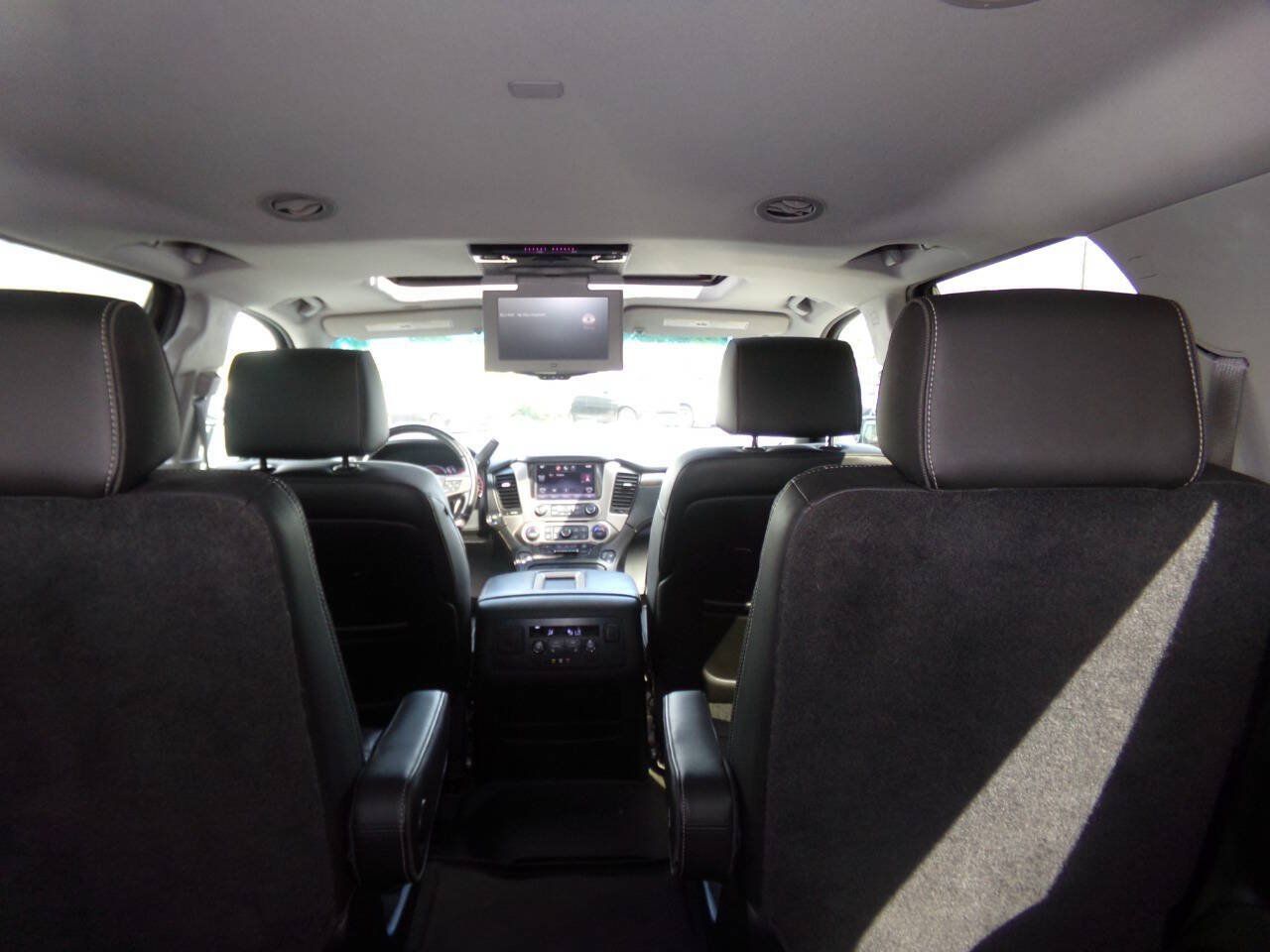 Used 2015 GMC Yukon Denali w/ Touring Package AWD/4WD image 21