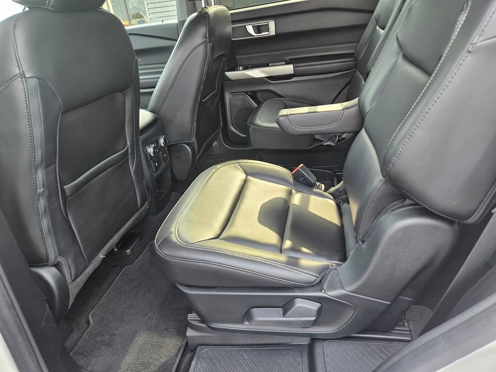 Used 2021 Ford Explorer XLT RWD image 21