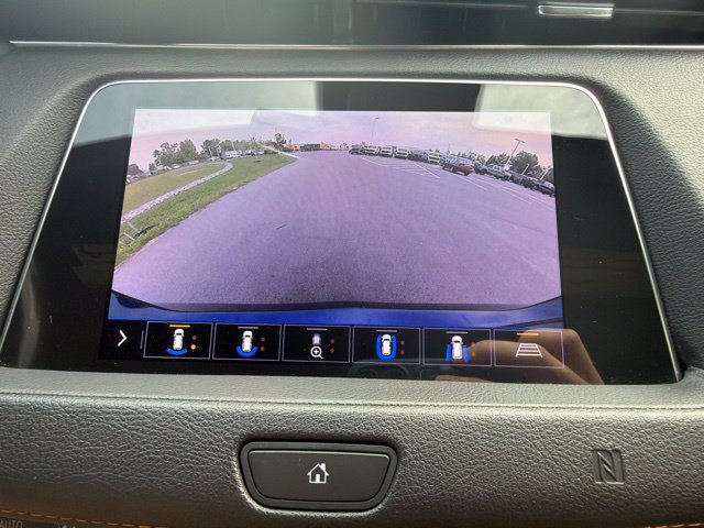 Used 2020 Cadillac XT4 Premium Luxury w/ Enhanced Visibility Package FWD image 35