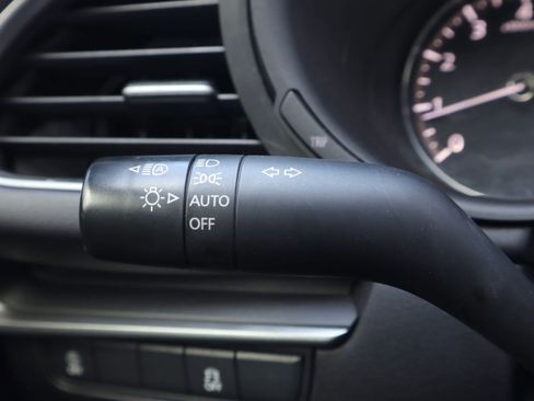 Certified 2022 MAZDA MAZDA3 s image 18